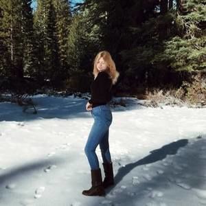 Meet your Posher, Sierra